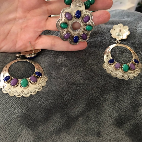 Vintage Manygoats Navaho sterling necklace set.